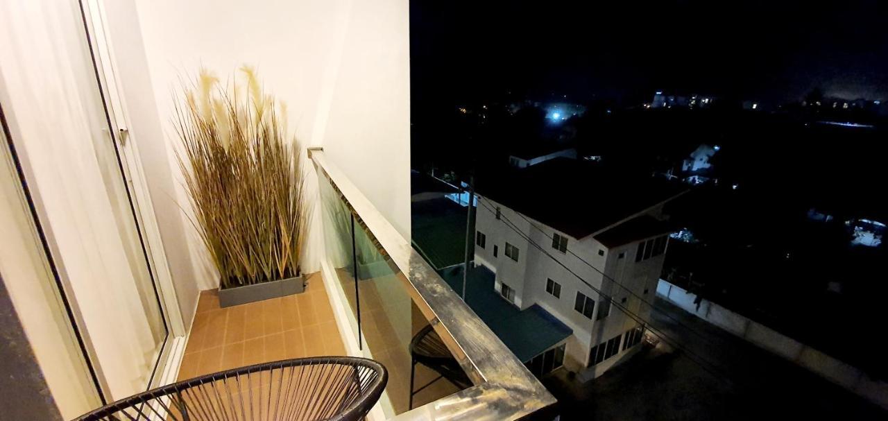 Sweet Seaview Flr6 With Toproop Pool Flr7 At The Blux Bangsaen Luaran gambar